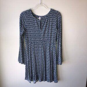 Xhilaration Blue Floral Geo Pattern Rayon Blend Long Sleeve Midi Dress Large